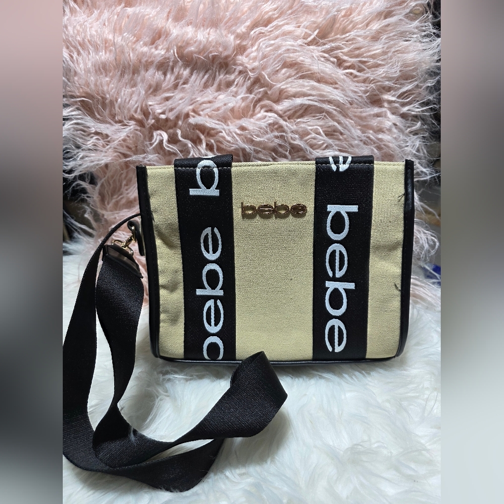 Bebe Hana Canvas Top Handle Black and Cream Crossbody Bag - Picture 1 of 6